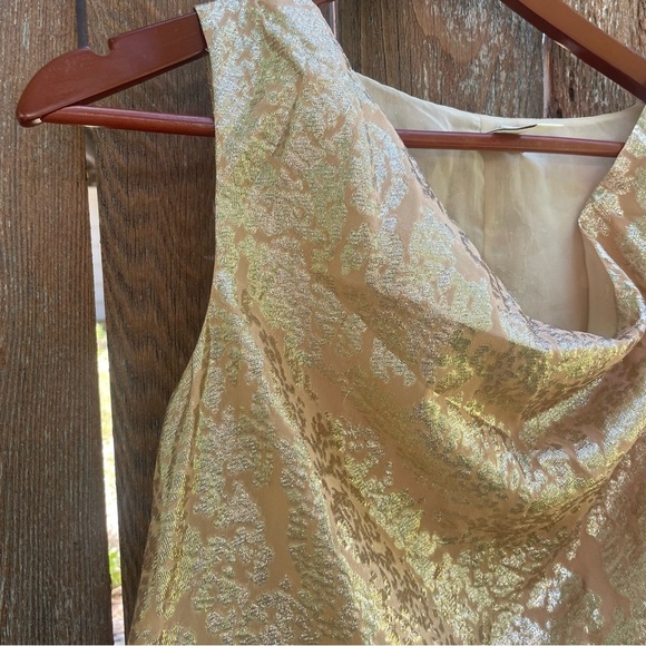 J Crew Women’s Gold Metallic Glitter Floral Sleeveless Silk Cowl Neck Size 4 - Picture 4 of 11